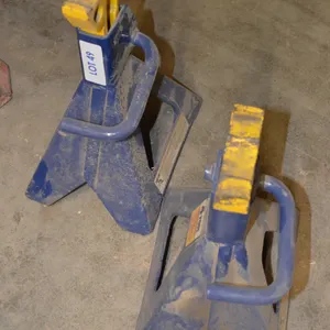Blue 4 Tonne Jack Stands