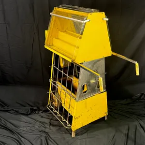 VINTAGE McCOWAN INDUSTRIAL MERCHANDISER CART - SERVICE STATION OIL BOTTLE RACK & DISPLAY 2FT6 X 4FT3 X 1FT6 DEEP