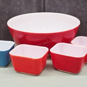 Vintage Pyrex Red Bowl Lot