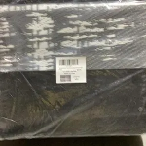 New outdoor rug 6 x 9� dark gray pattern