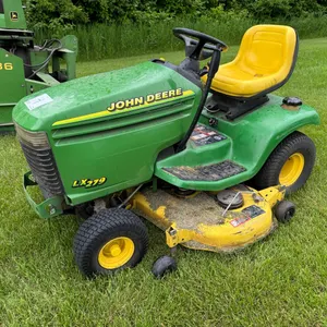 John Deere LX279 lawn tractor