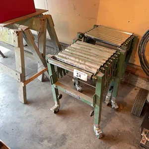 PR) General collapsable roller tables