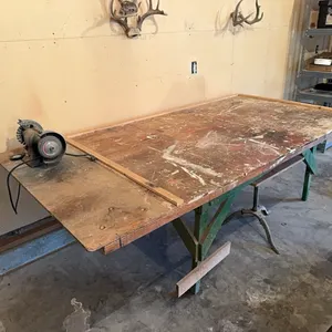 8'x4'x32" Wood work bench w/ Wisota bench grinder
