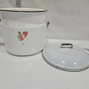 Enamel Lidded Post