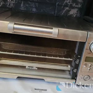BREVILLE BRAND TOASTER OVEN
