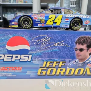 DIECAST COLLECTIBLE NASCARS "JEFF GORDON"
