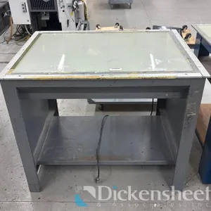 LIGHT TABLE