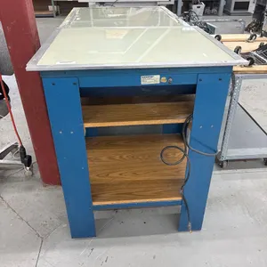 LIGHT TABLE