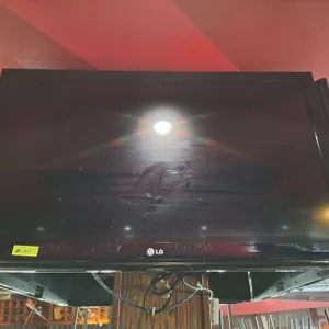 LG 46" LED Flat Screen TV with Wall Mount
