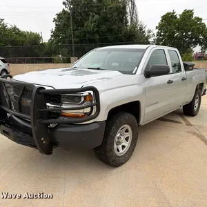 2018 Chevrolet Silverado 1500 Ext. Cab pickup truck