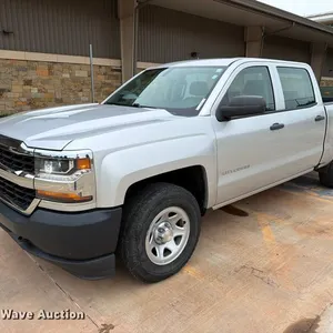 2018 Chevrolet Silverado 1500 Crew Cab pickup truck