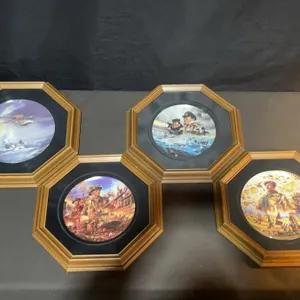 4 Canada Remembers Porcelain Plates with Frames