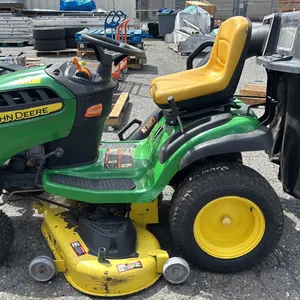 JOHNE DEERE D140 RIDE-ON-LAWN MOWER WITH GRASS CATCHER BAG