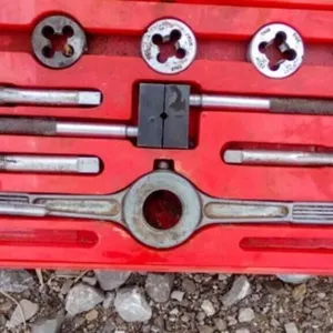 Tap And Die Set