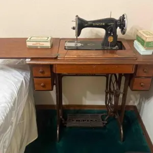 Vintage Singer Sewing Machine