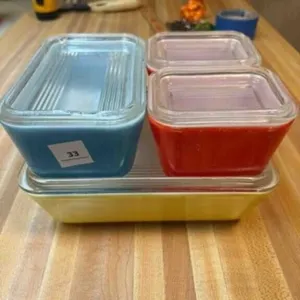 Pyrex Set