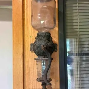Vintage  -Arcade Crystal Wall Mount Coffee