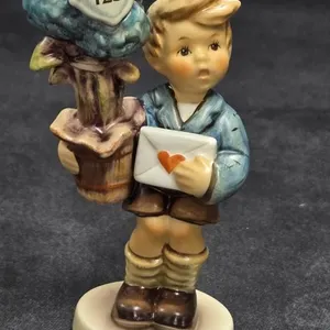 Vintage Exclusive Edition  Goebel Hummel "Good