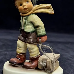 Exclusive Edition Goebel M.J. Hummel "Winter