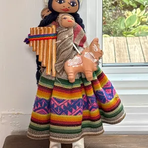 Handmade Folk Doll - Bolivia   Woman and Children