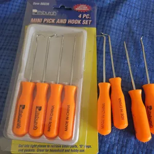 Set of mini pick and hook