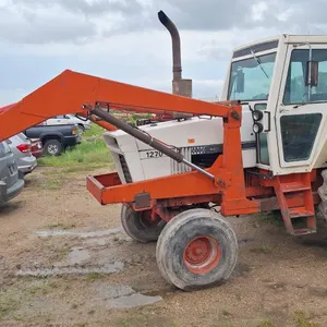 1987 Case 1270 Farm King Tractor