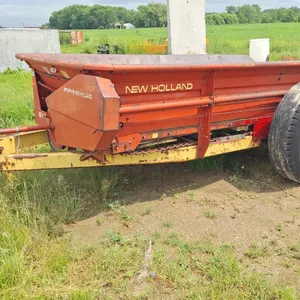 New Holland 513 Manure Spreader