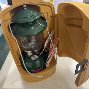 COLEMAN LANTERN IN CASE