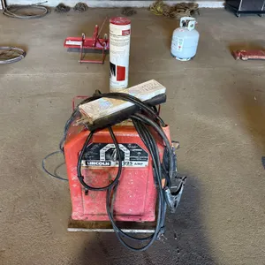 Lincoln AC 225 Arc Welder