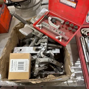 LOT OF ASSORTED PULLERS