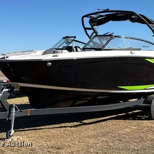 2021 Yamaha 252XE boat