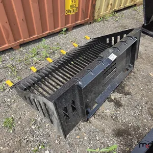 2026 GIYI Skid Steer Rock Bucket
 UNRESERVED