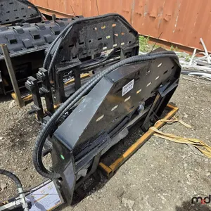 2026 GIYI Skid Steer Side Shift Fork
 UNRESERVED
