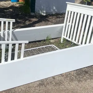 White Wood Crib With Mattress And Support Grid