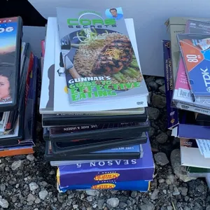 Media Lot: DVDs, CDs, Blu-ray, LG Player, Cribbage, Shoes Size 10