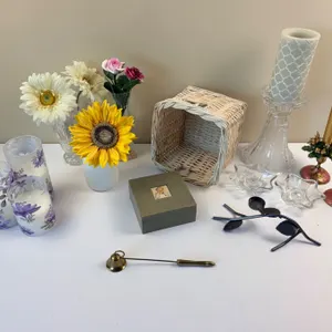 Candles & Home Décor