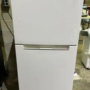 VITARA 24" WIDE SWING DOOR FRIDGE WITH TOP FREEZER