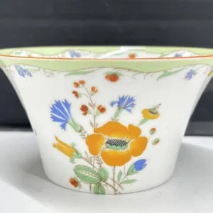 Shelley Posies Spray Sugar Bowl. Pattern # 781613