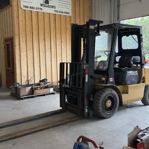 Caterpillar Fork Lift