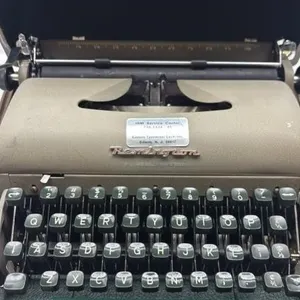 Vintage Remington Portable typewriter with case