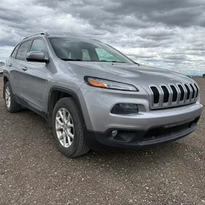 2016 Jeep Cherokee Latitude SUV