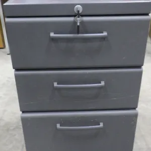 Metal Filing Cabinet 27.5"T x 22"D x 15"W *** requires 2-3 people to move and load***