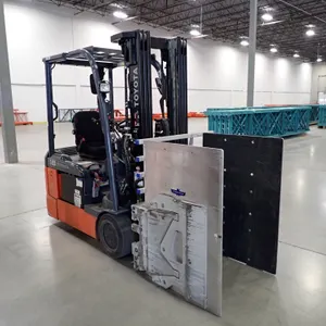 Toyota 8FBE18U 1,750lbs Capacity 48V Electric Forklift w/ Cascade 8J-CCS-2A-97718 Carton Clamp.