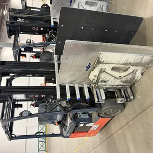 Toyota 8FBE18U 1,750lbs Capacity 48V Electric Forklift w/ Cascade 8J-CCS-68720 Carton Clamp.