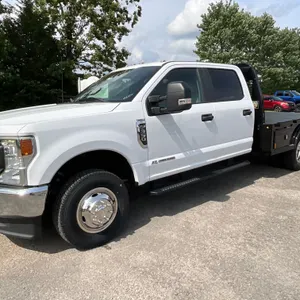 2023 FORD F-350 XL SINGLE AXLE CREW CAB 4X4 FLATBED TRUCK VIN: 1FD8W3HT5NEF12733