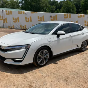 2018 HONDA CLARITY PHEV VIN: JHMZC5F19JC016580 FWD