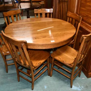 Antique Oak Table With 6 Chairs And 6 Eight-Inch Leaves, Table Measures 45 x 30