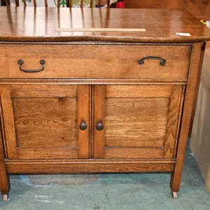 Antique Oak Wash Stand Measures 33 x 18.5 x 28