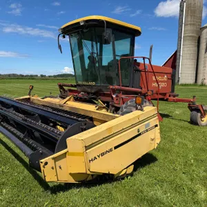 1998 New Holland HW320 / 2300 Series Haybine