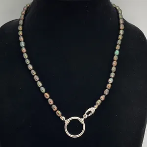 La Loop Black Freshwater Pearl Necklace